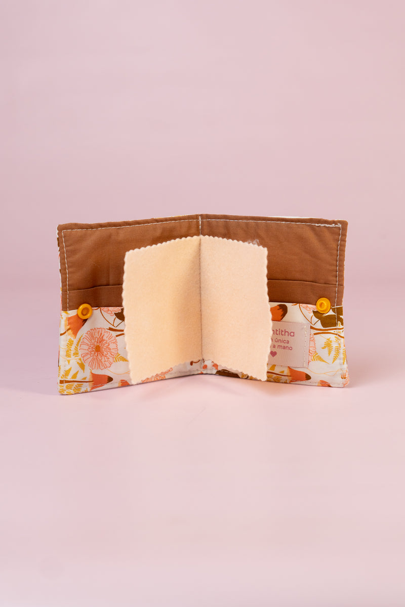 MiniOrganizador de agujas - Fern and Fungus Almond